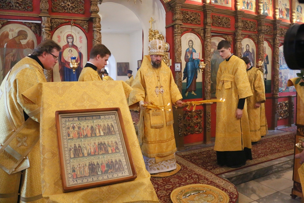 Служение трех архиереев в Свято-Предтеченском храме при Саранской Духовной Семинарии